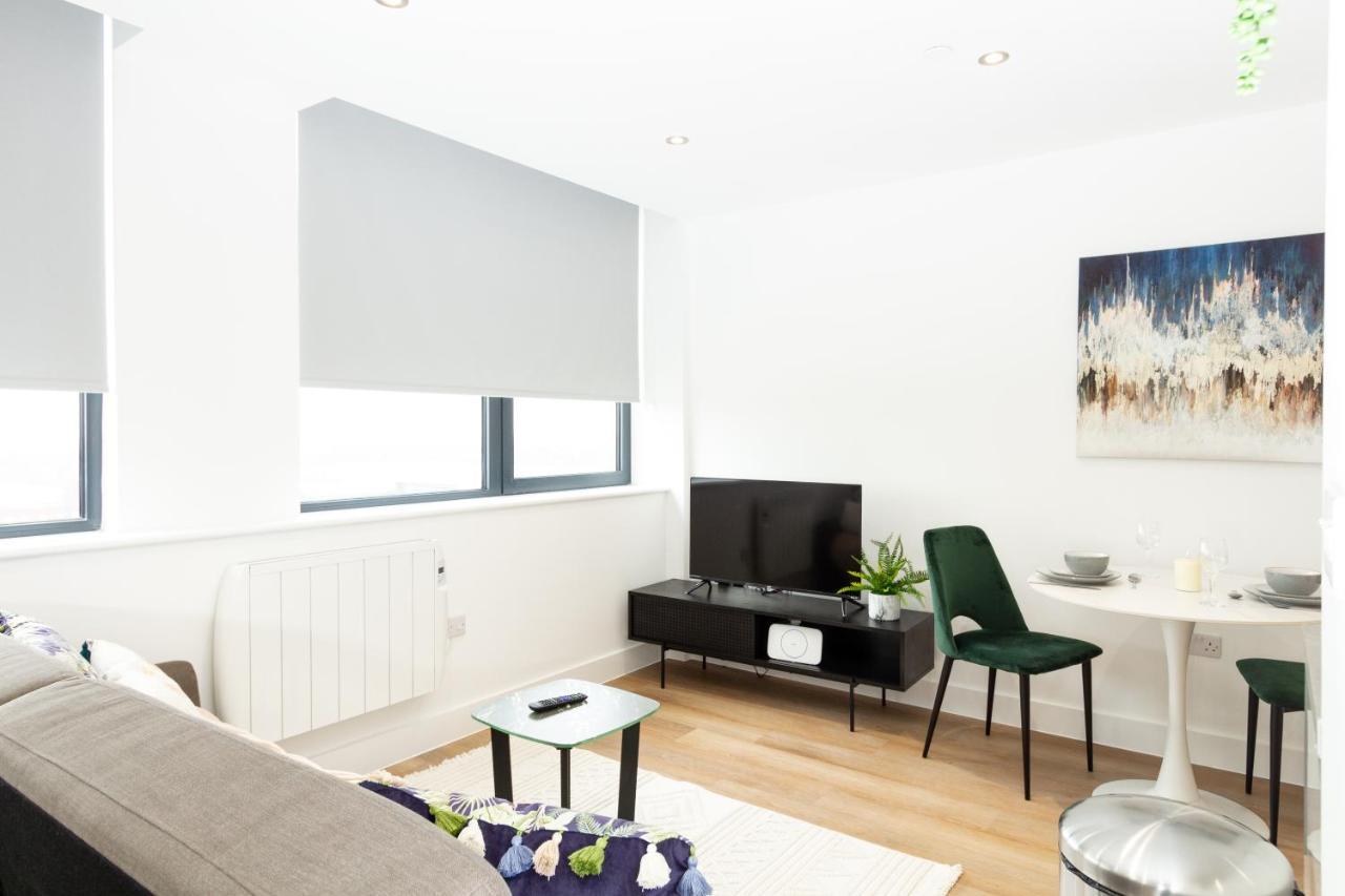 מנצ'סטר Stylish Studio Apt Overlooking Old Trafford מראה חיצוני תמונה