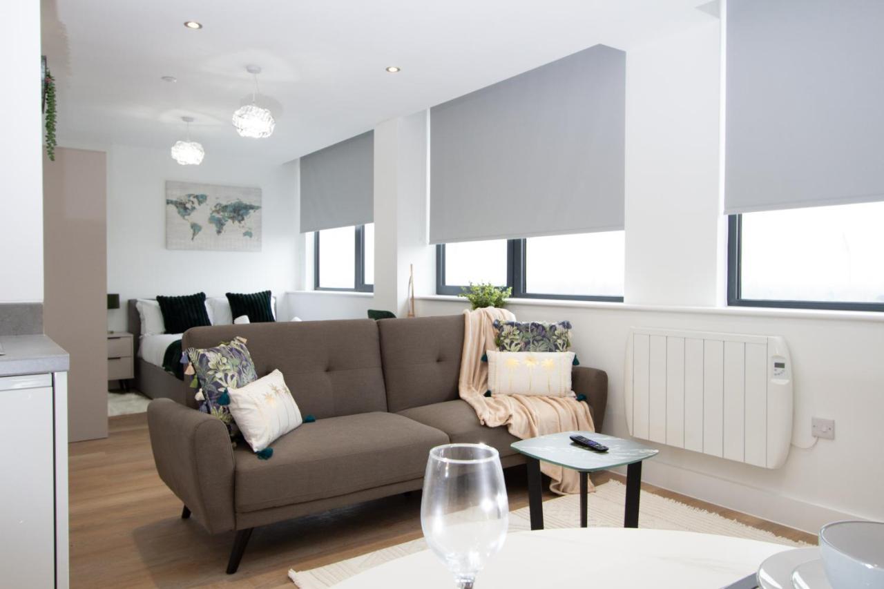 מנצ'סטר Stylish Studio Apt Overlooking Old Trafford מראה חיצוני תמונה