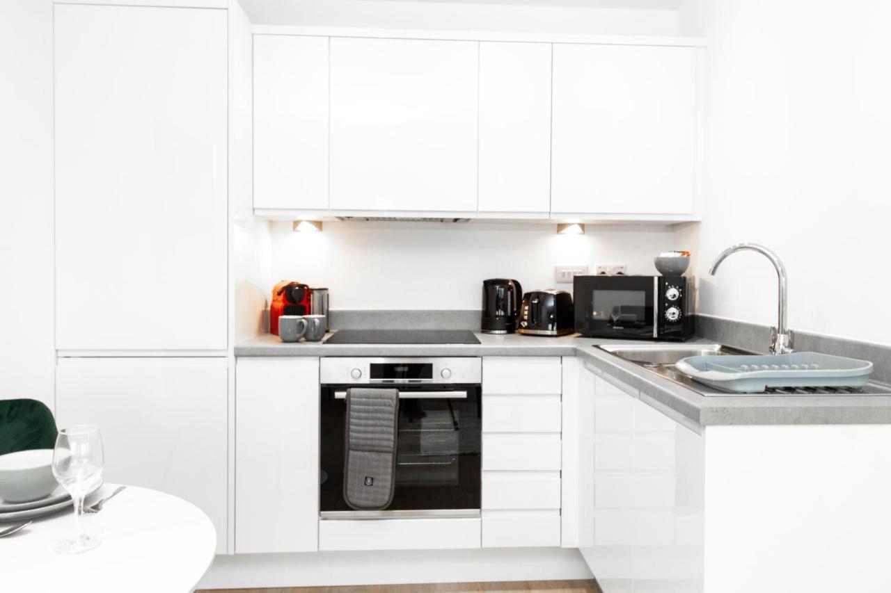 מנצ'סטר Stylish Studio Apt Overlooking Old Trafford מראה חיצוני תמונה
