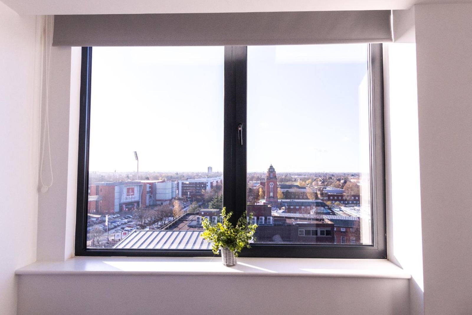 מנצ'סטר Stylish Studio Apt Overlooking Old Trafford מראה חיצוני תמונה